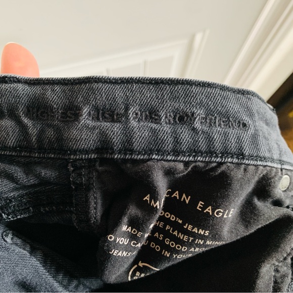 American Eagle Black Distressed Highest Rise 90s Boyfriend Jeans | Size 10 - Picture 5 of 9